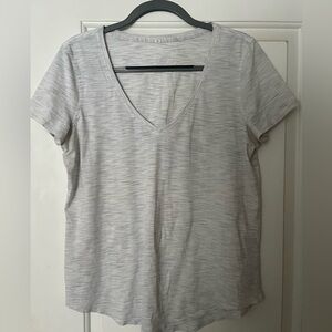 Gray Lululemon vneck size 10